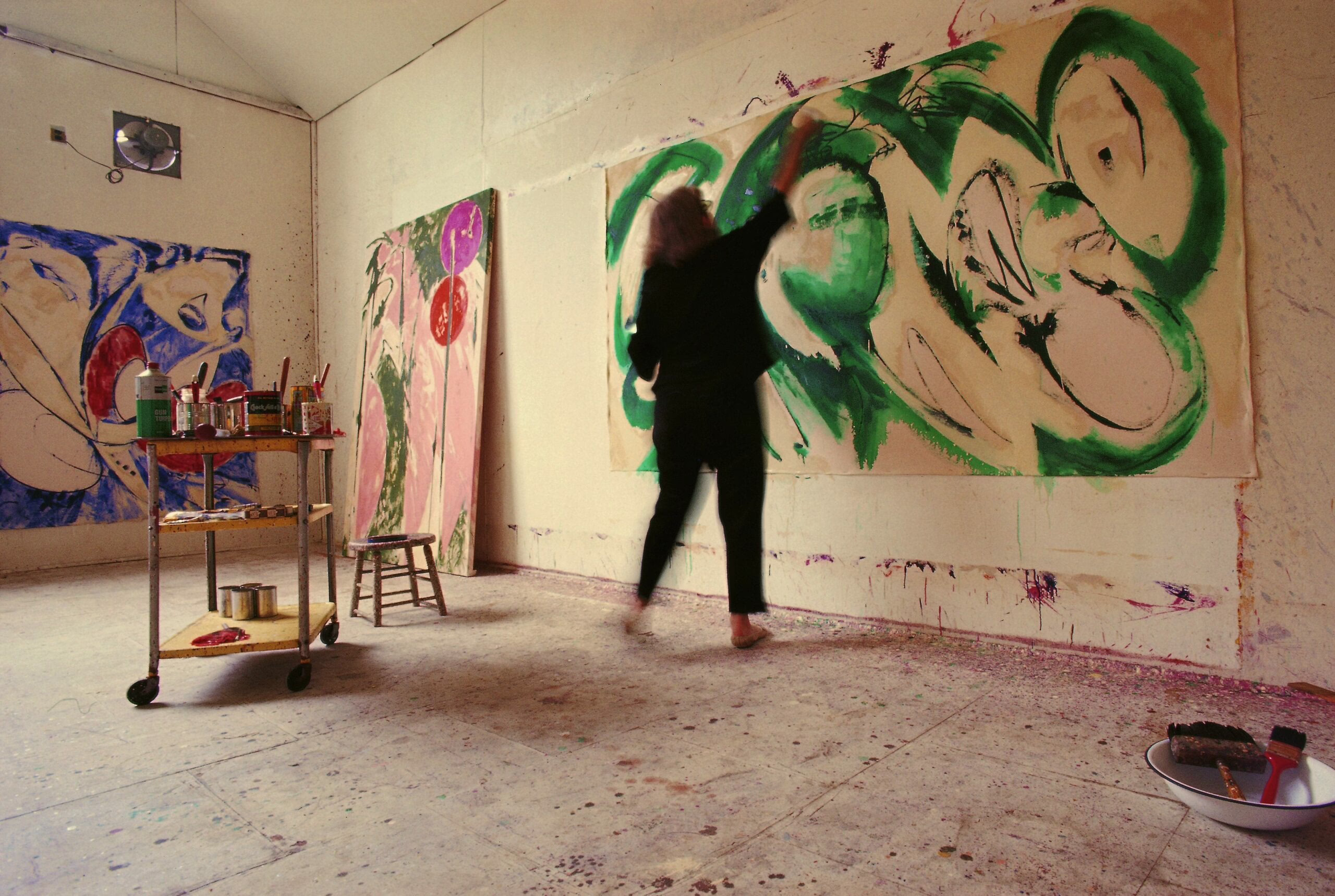 Mark Patiky, Lee Krasner at work on Portrait in Green, 1969.